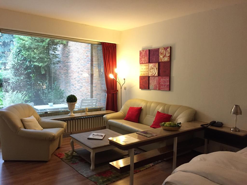 Haus Litzbruck Hotel Düsseldorf Habitación foto